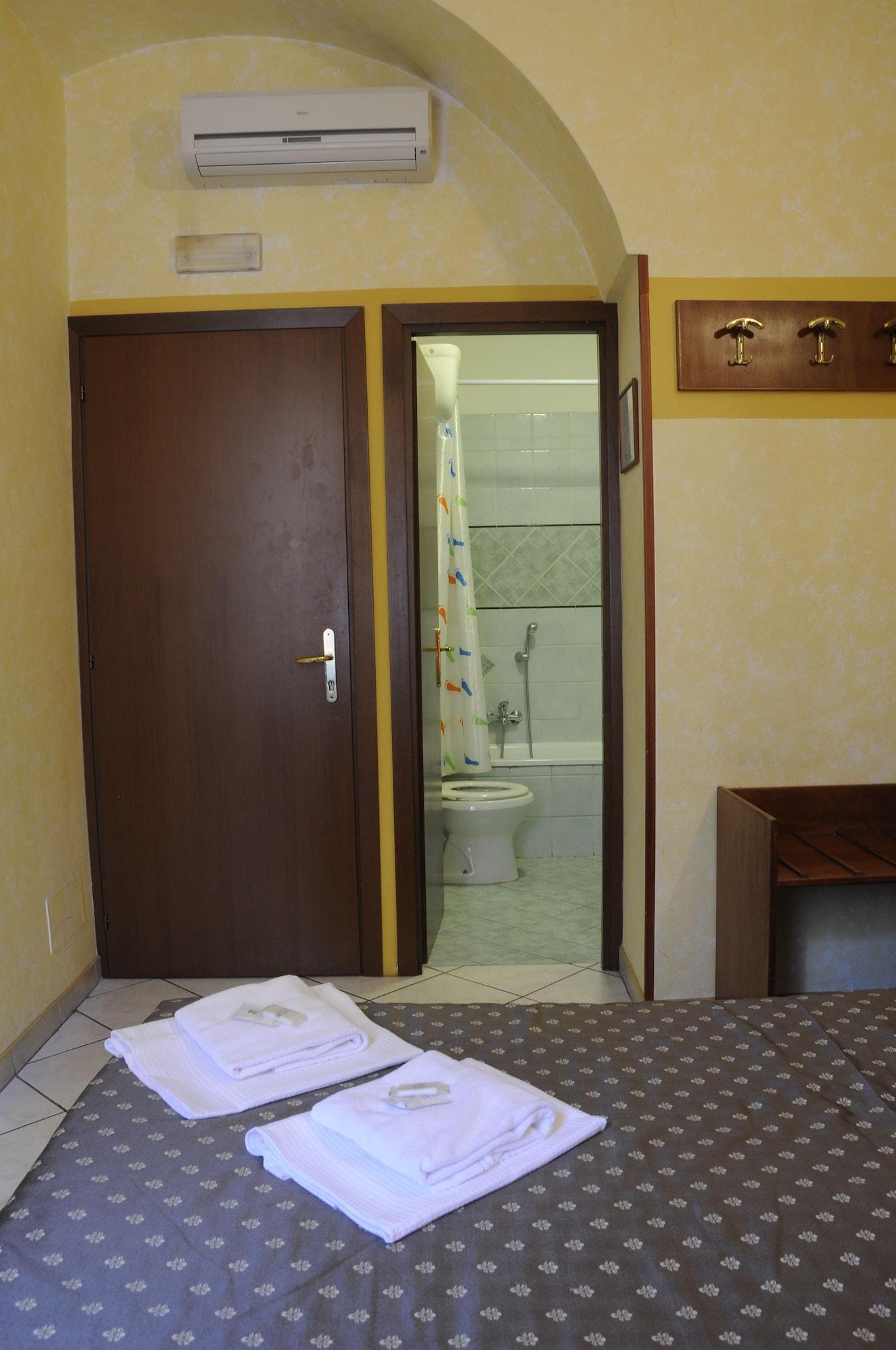 Hotel Farini Рим Екстериор снимка