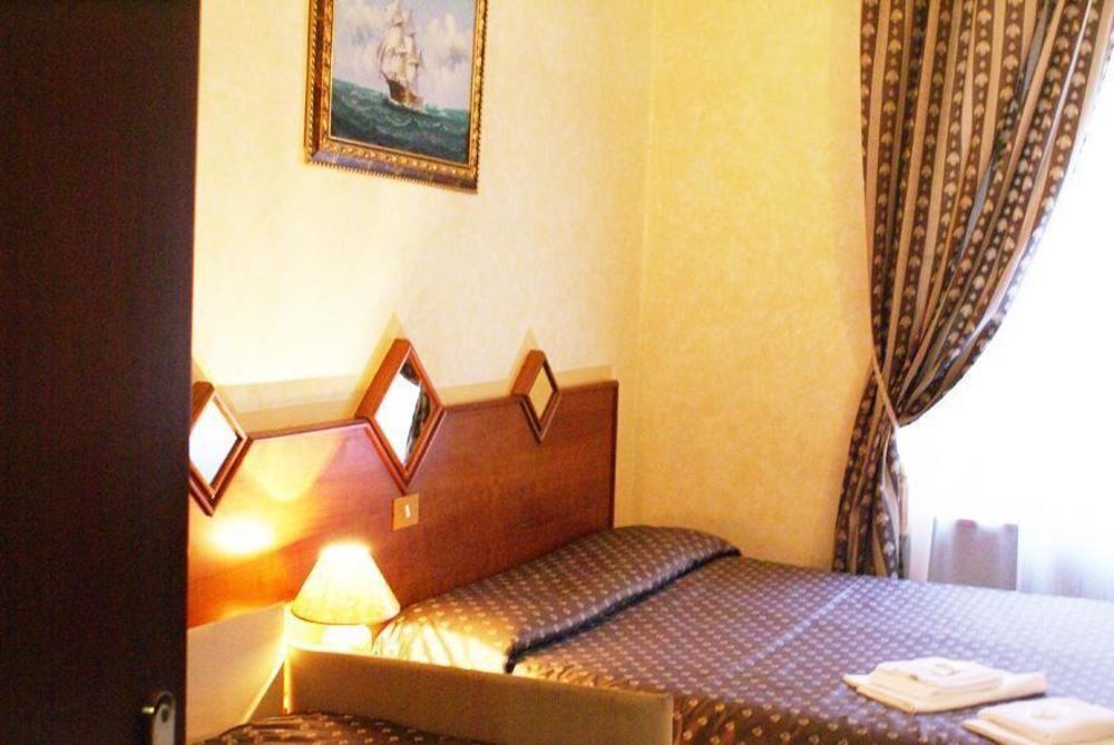 Hotel Farini Рим Екстериор снимка